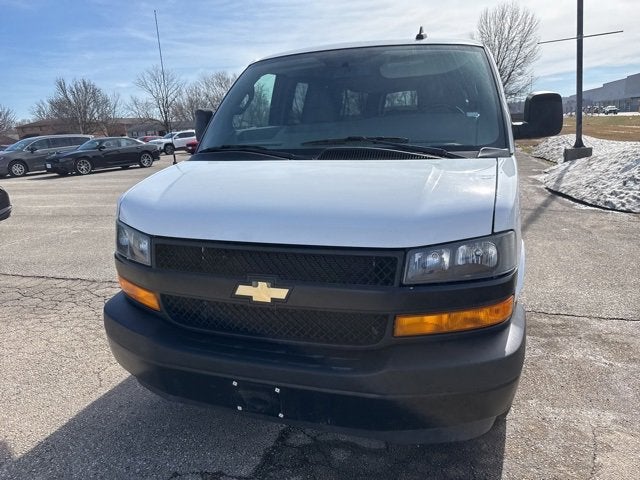 2023 Chevrolet Express Passenger 3500 1LS
