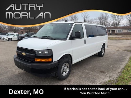 2023 Chevrolet Express Passenger 3500 1LS