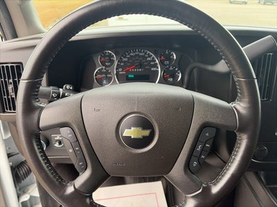 2023 Chevrolet Express Passenger 3500 1LS