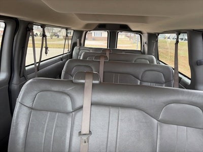 2023 Chevrolet Express Passenger 3500 1LS