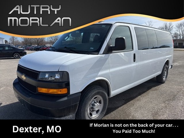 2023 Chevrolet Express Passenger 3500 1LS