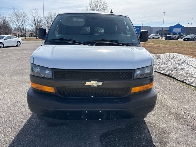 2023 Chevrolet Express Passenger 3500 1LS