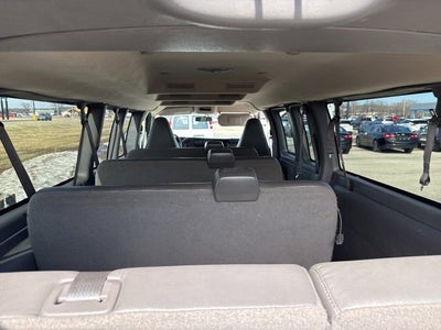 2023 Chevrolet Express Passenger 3500 1LS