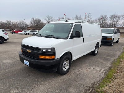 2025 Chevrolet Express Cargo 3500 WT