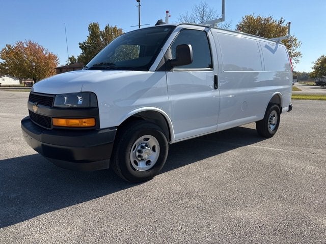 2025 Chevrolet Express Cargo 3500 WT