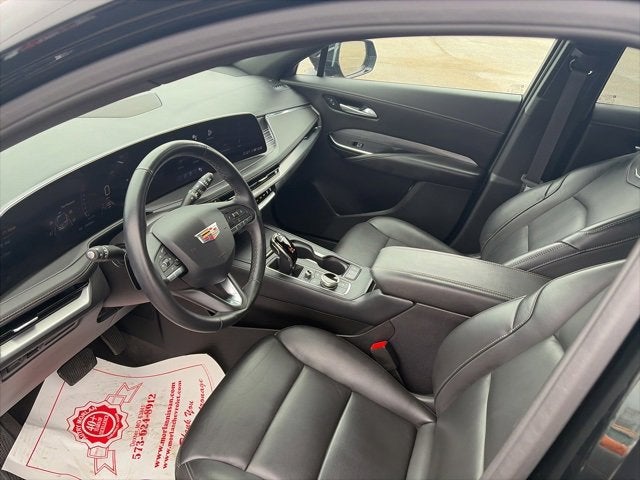 2025 Cadillac XT4 Premium Luxury