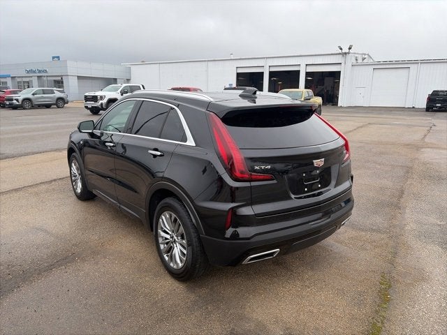 2025 Cadillac XT4 Premium Luxury