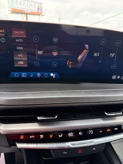2025 Cadillac XT4 Premium Luxury