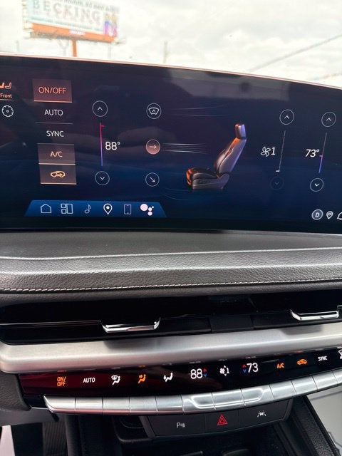 2025 Cadillac XT4 Premium Luxury