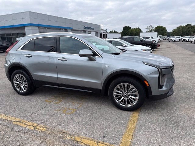 2025 Cadillac XT4 Premium Luxury