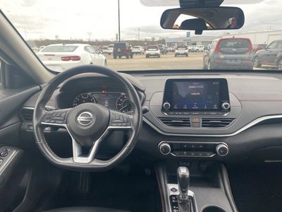 2022 Nissan Altima 2.5 SR