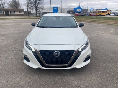 2022 Nissan Altima 2.5 SR