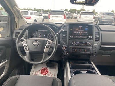 2024 Nissan Titan SV
