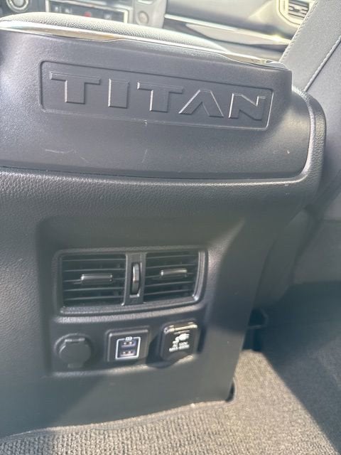 2024 Nissan Titan SV
