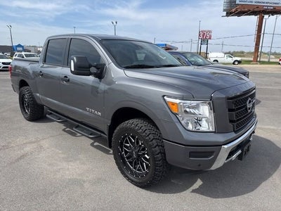 2024 Nissan Titan SV