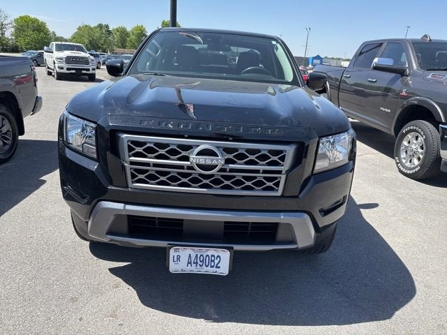 2024 Nissan Frontier SV