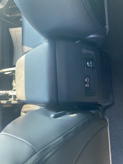 2024 Nissan Frontier SL