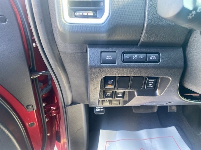 2024 Nissan Frontier SL