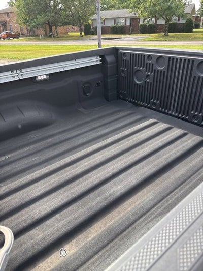 2024 Nissan Frontier SL