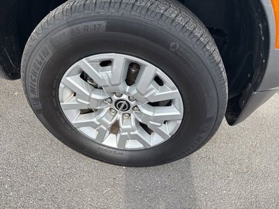2024 Nissan Frontier SV