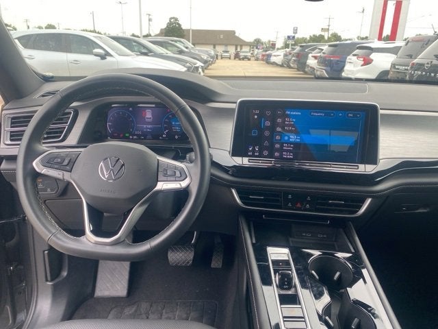 2024 Volkswagen Atlas Cross Sport 2.0T SE w/Technology