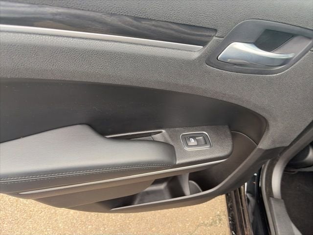 2021 Chrysler 300 Touring