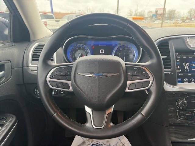 2021 Chrysler 300 Touring