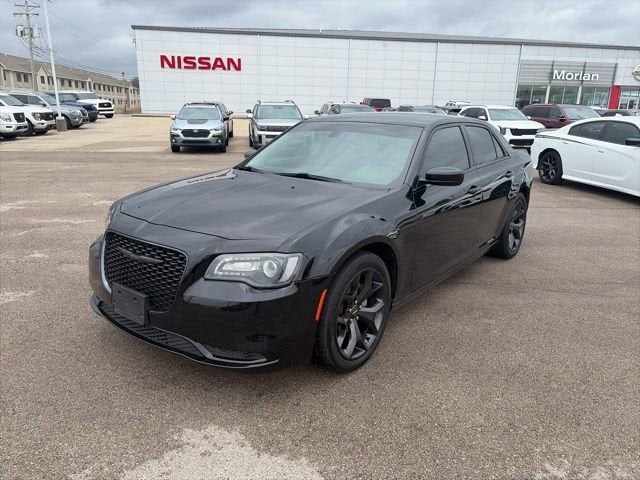 2021 Chrysler 300 Touring