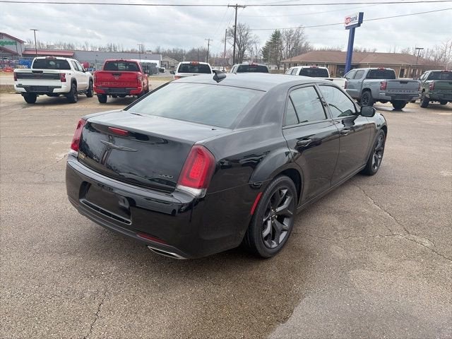 2021 Chrysler 300 Touring