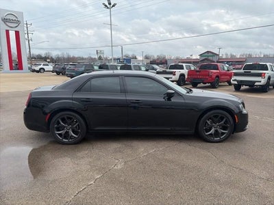 2021 Chrysler 300 Touring