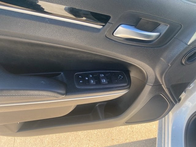 2023 Chrysler 300 300S