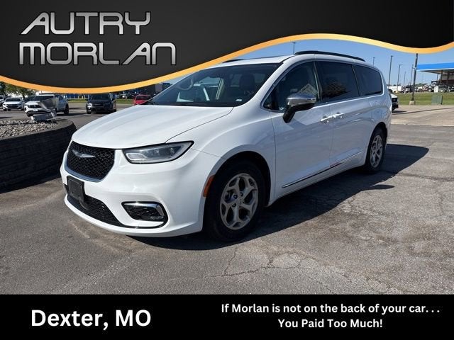 2023 Chrysler Pacifica Limited's photo