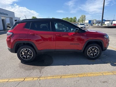 2025 Jeep Compass Trailhawk