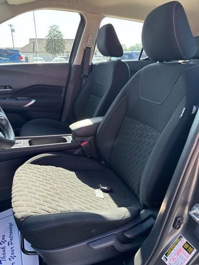 2022 Nissan Kicks SV