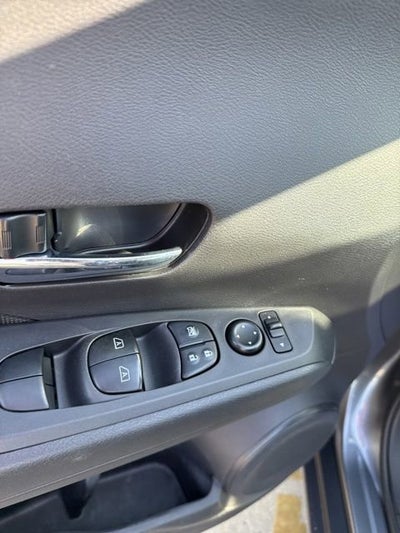 2022 Nissan Kicks SV