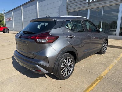 2022 Nissan Kicks SV
