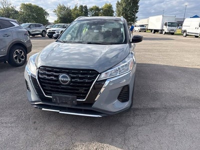 2022 Nissan Kicks SV