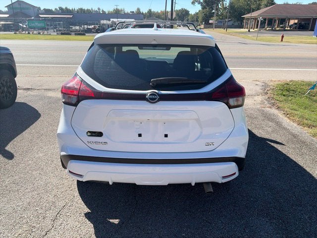 2022 Nissan Kicks SR