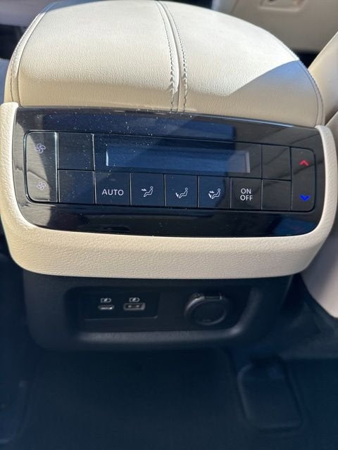 2023 INFINITI QX60 LUXE