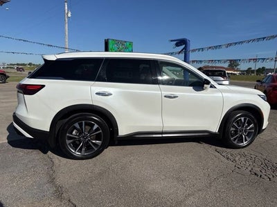 2023 INFINITI QX60 LUXE