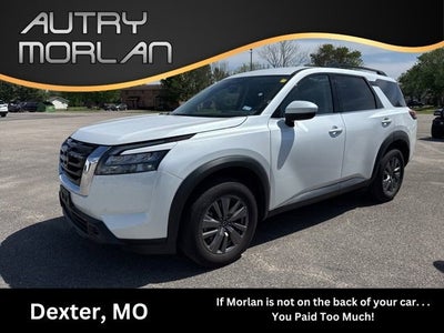 2025 Nissan Pathfinder SV
