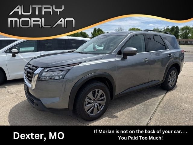 2025 Nissan Pathfinder SV 4WD's photo