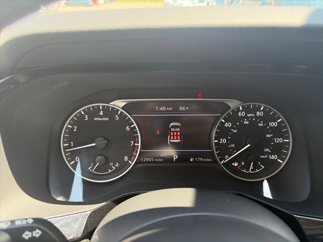2025 Nissan Pathfinder SV