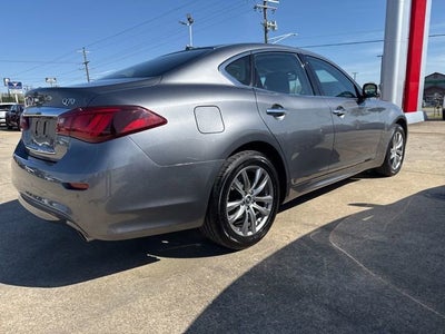 2019 INFINITI Q70 3.7 LUXE