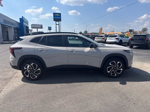 2026 Chevrolet Trax RS - Photo 8